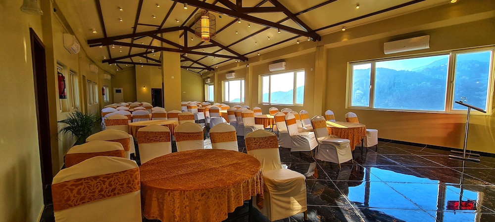 JuSTa Luxe Birding Resort and Spa Dharmshala 42/61