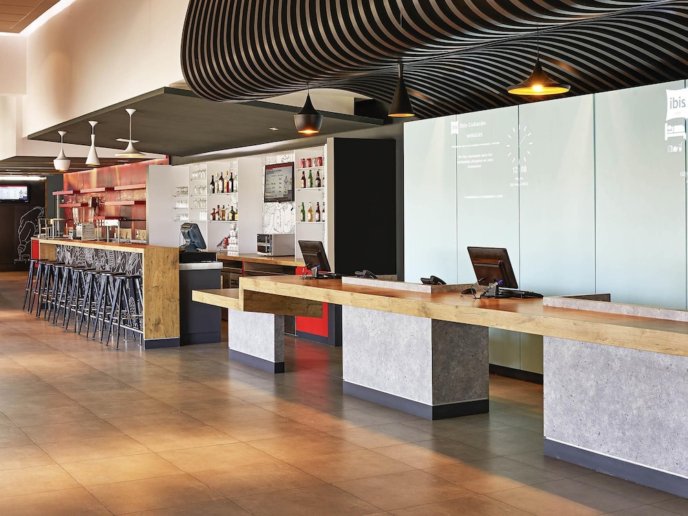 ibis Culiacan 7/50