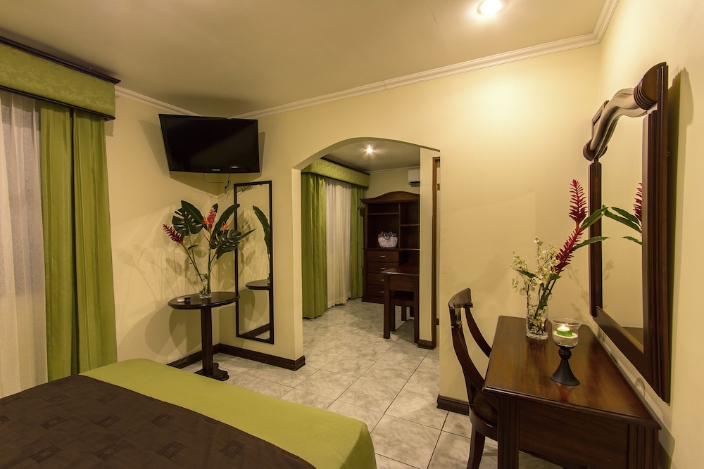 Hotel Iguana Verde 19/34
