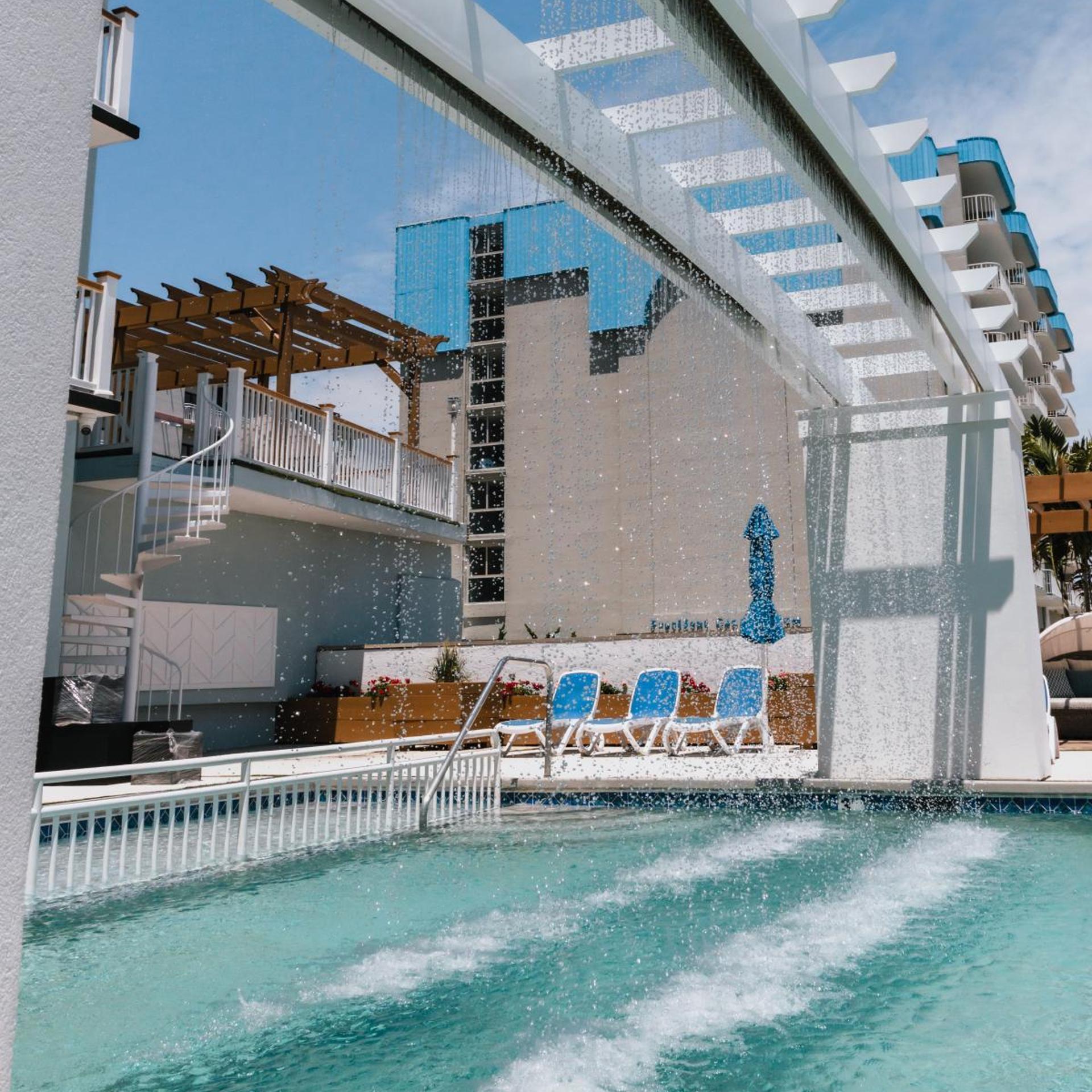 Mahalo Diamond Beach Resort 25/50