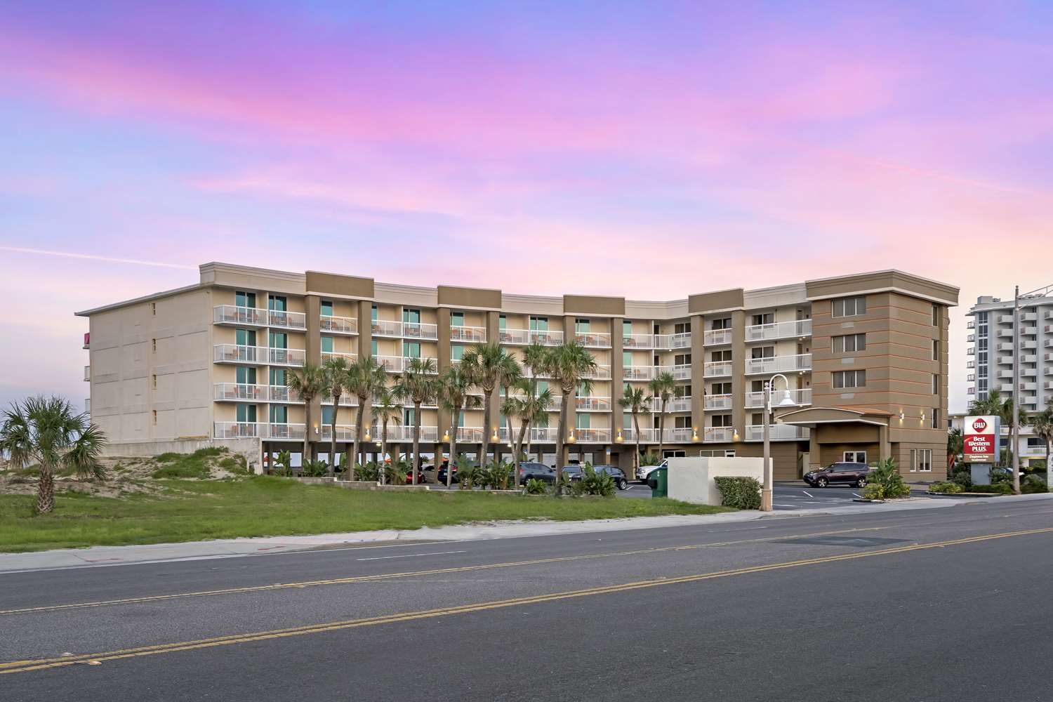 Best Western Plus Daytona Inn Seabreeze Oceanfront 45/47