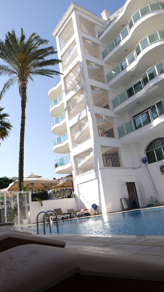 Cihanturk Hotel 66/72