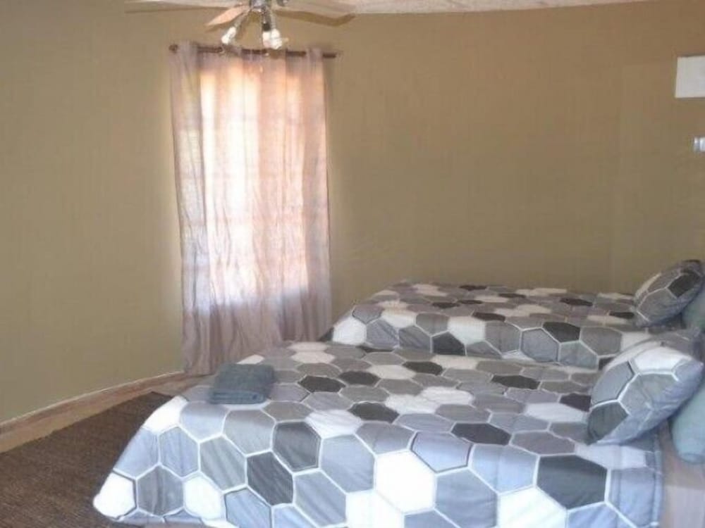 N4 Guest Lodge 29/29