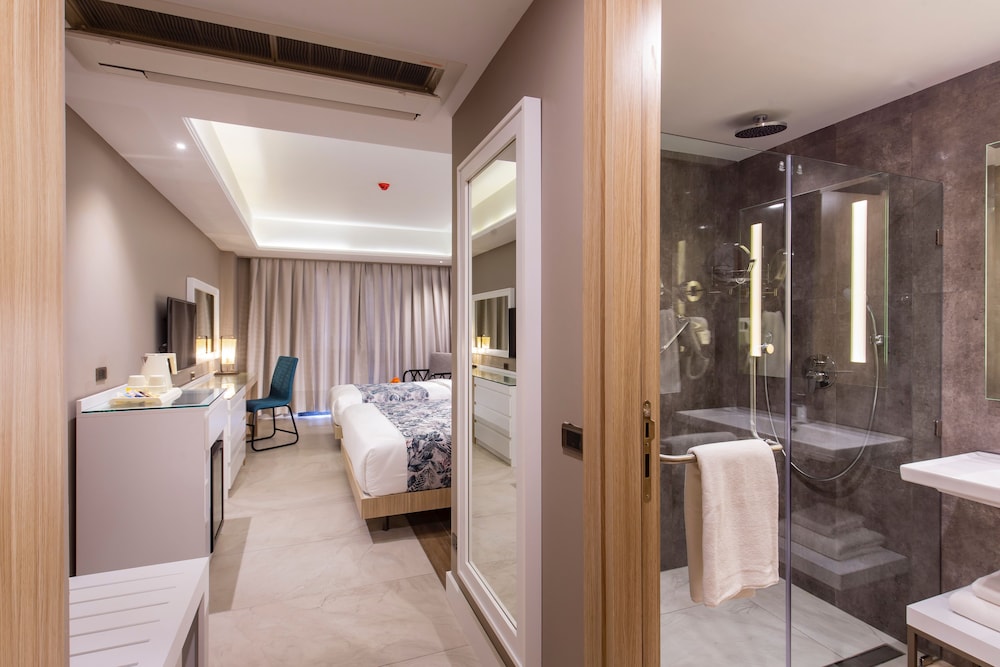 Woovo Phuket Patong 48/48