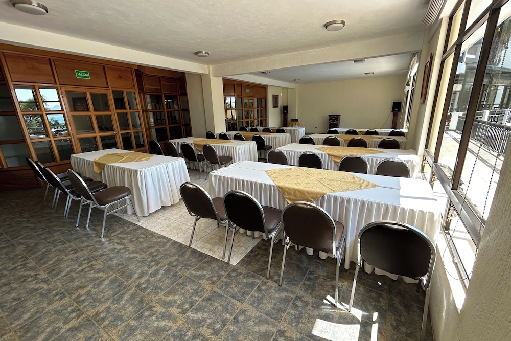 Hotel La Riviera De Atitlan 42/65