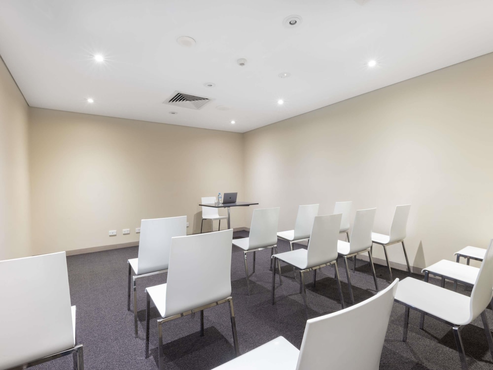 Mercure Brisbane Garden City 59/67