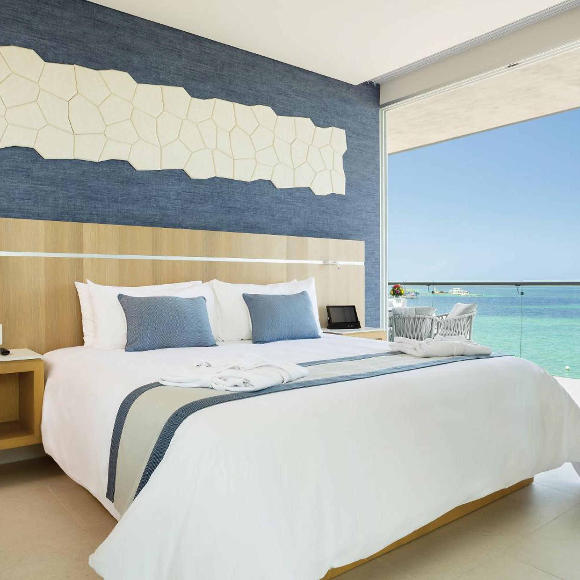 Master, Vantage, Club, Suite, Ocean Front