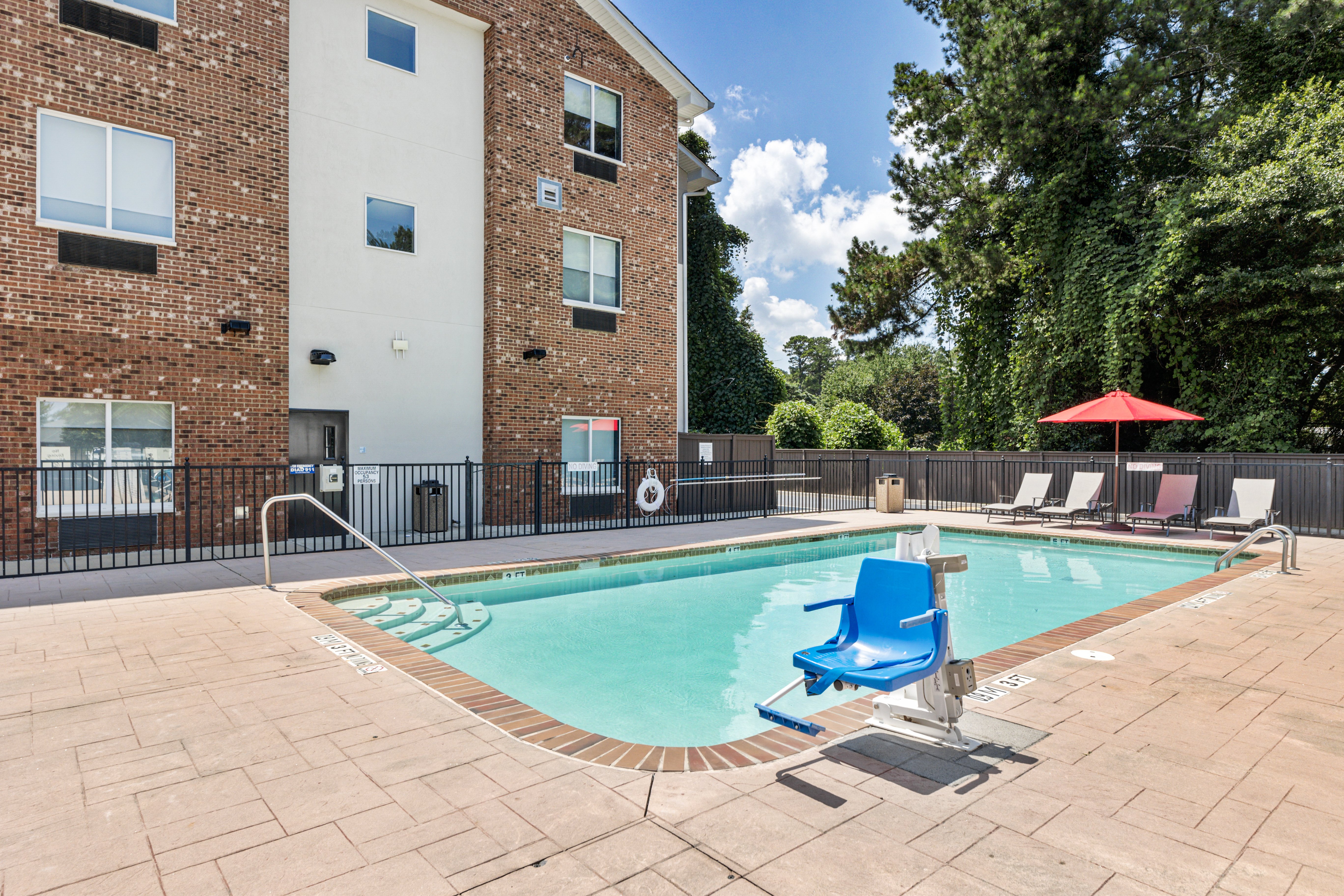 Holiday Inn Express Suites Buford Ne Lake Lanier Area 71/75
