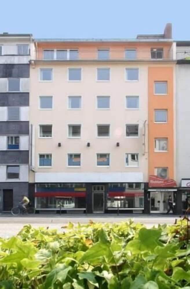 Hotel Rheinland 2/36