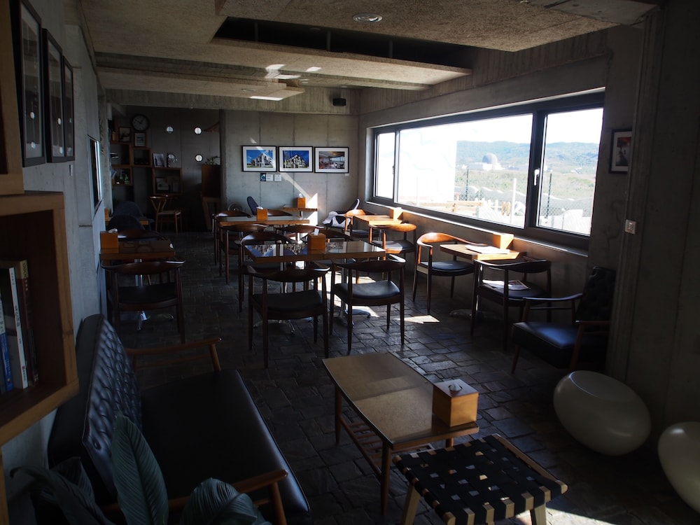 The Light Inn 37/46
