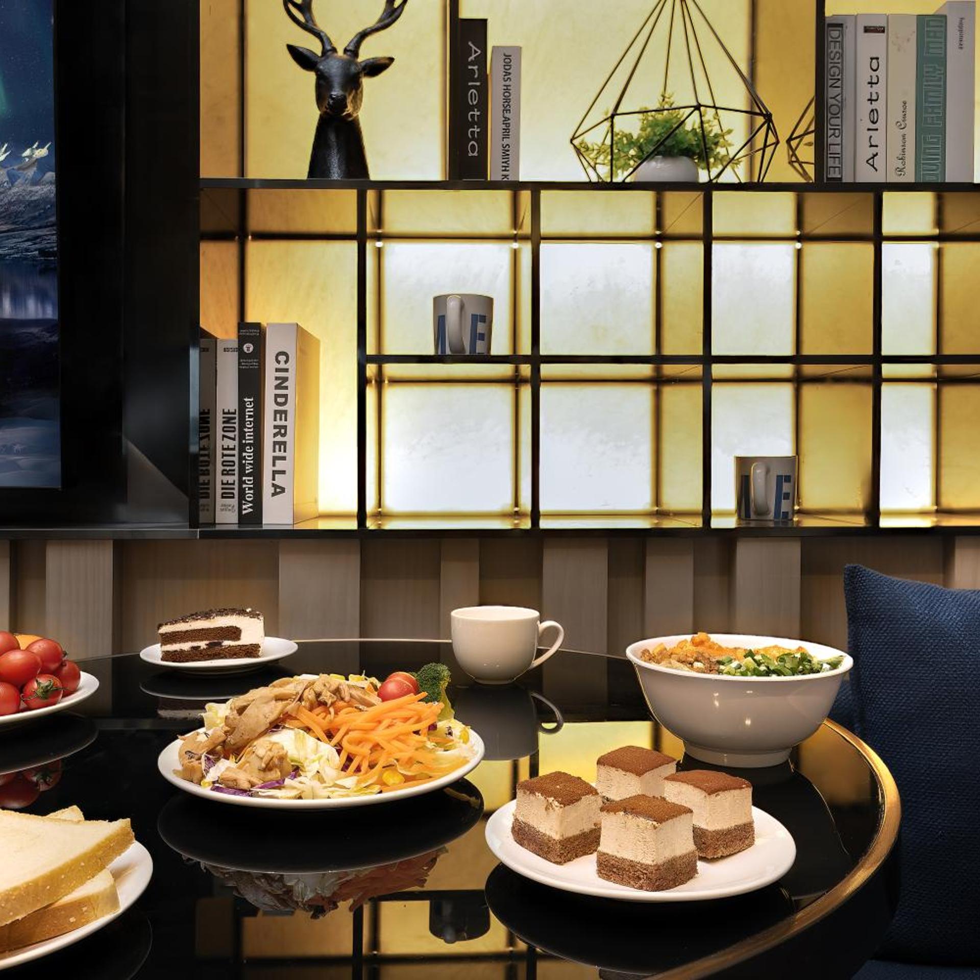 Echarm Hotel( Guangzhou Pazhou International International Exhibition Center Nanzhou Metro Station) 40/50
