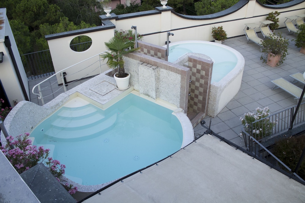 Hotel Enrichetta 5/36