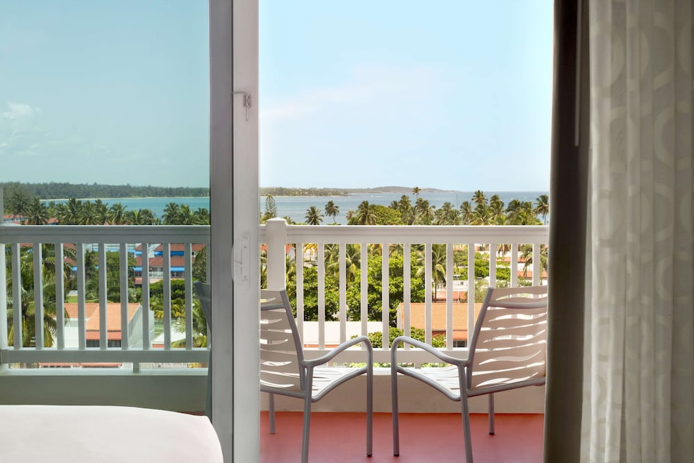 Embassy Suites By Hilton Dorado Del Mar Beach Resort photo2