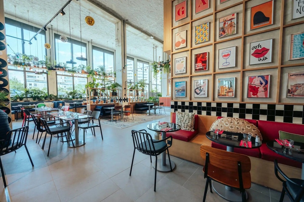 JOST Hotel Montpellier Centre St Roch 39/58