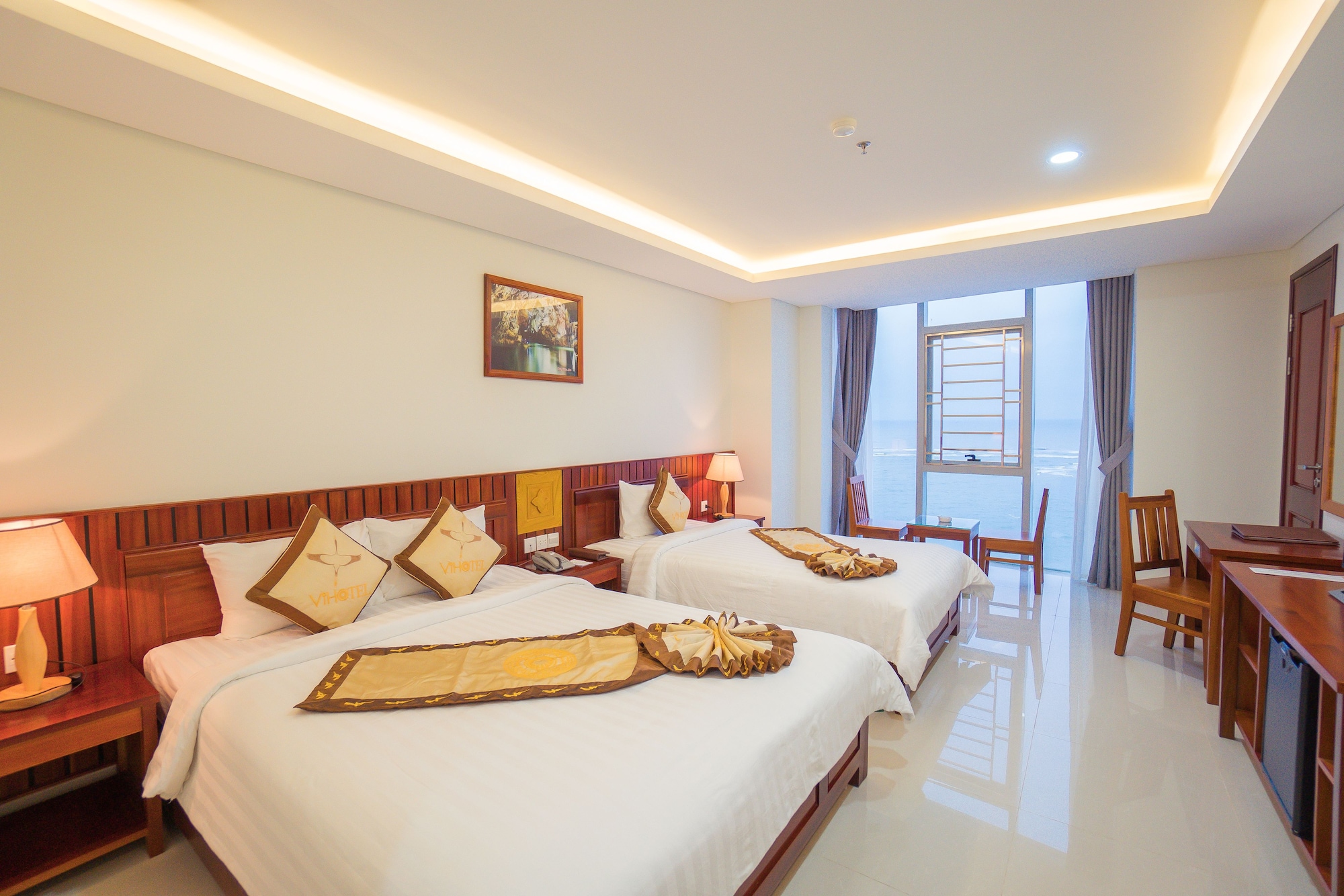 Deluxe, 2 Queen Beds