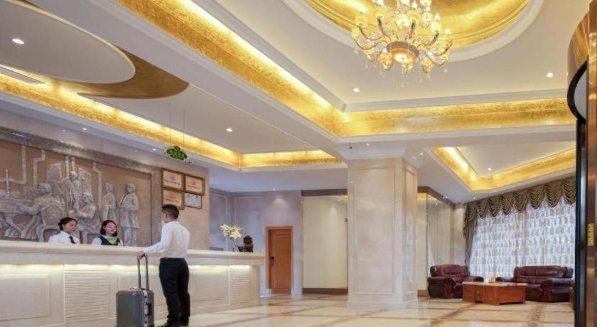 Outsky Hotel 14/50