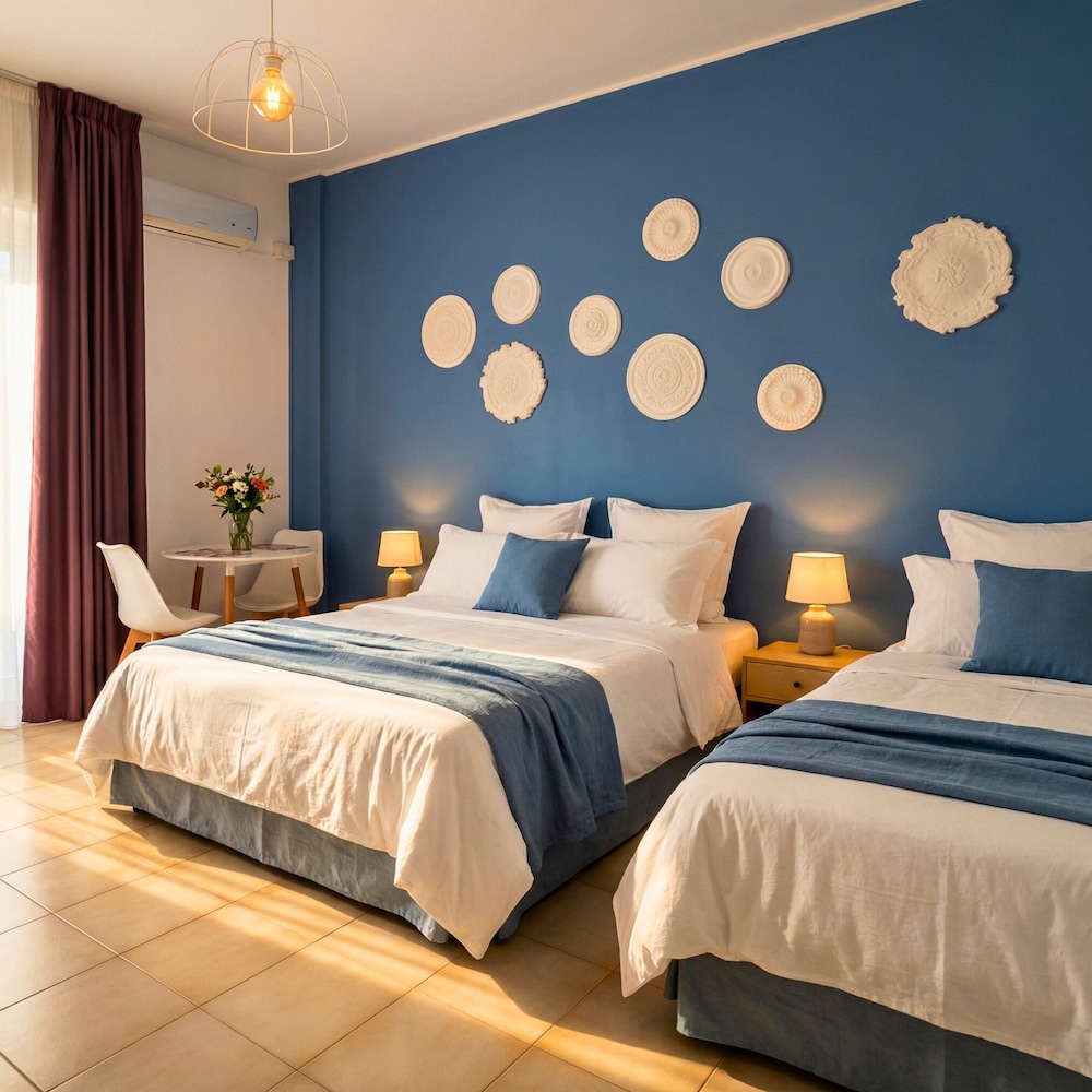 ROOM, QUADRUPLE