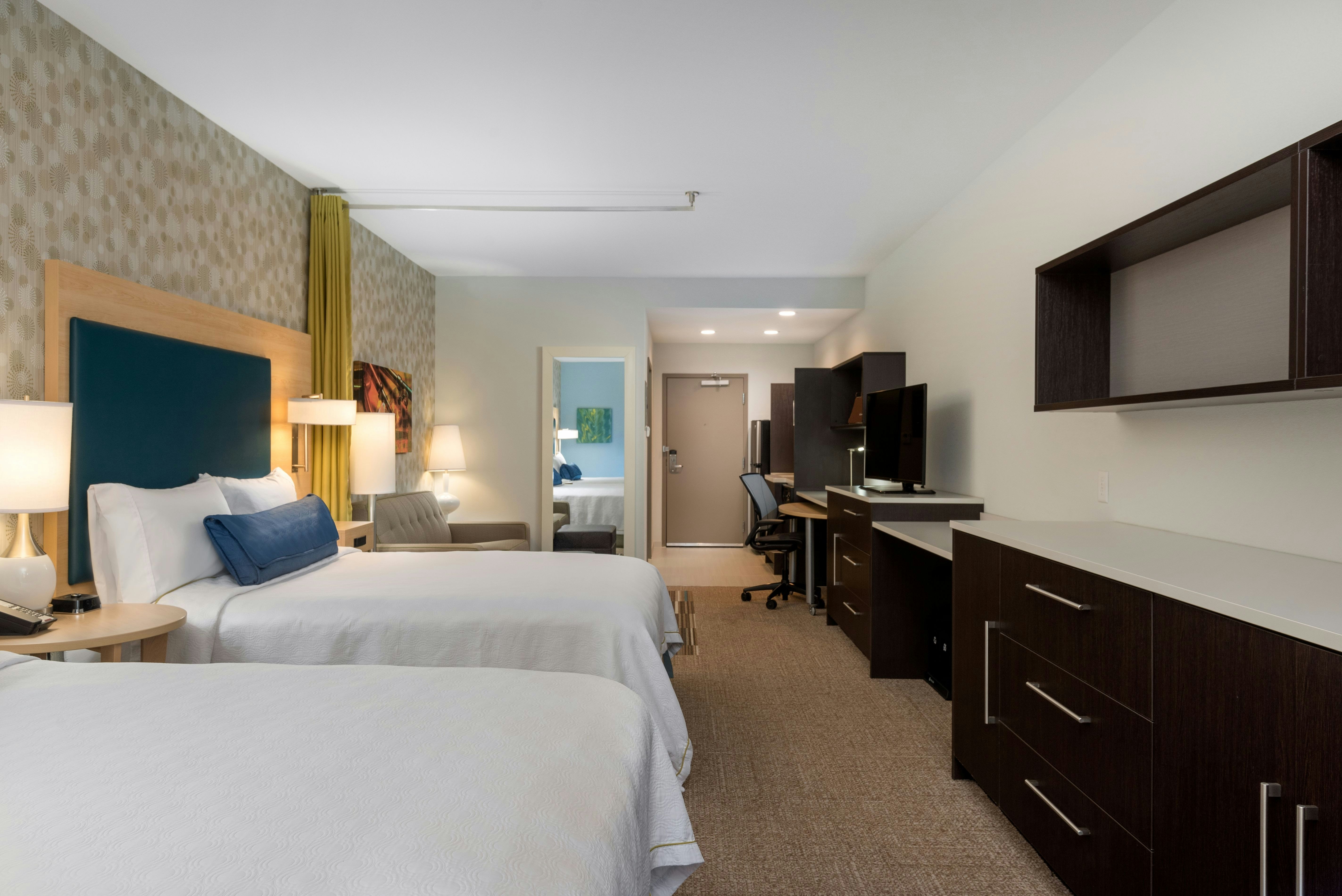 STUDIO, 2 QUEEN BEDS, ACCESSIBLE