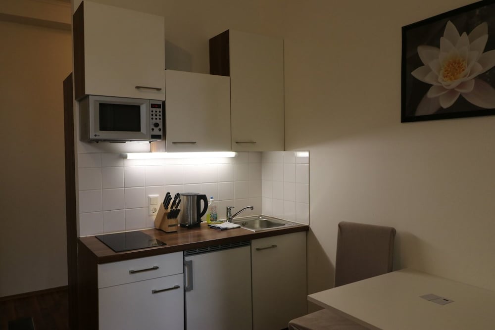 Grand Central Apartments 17/20