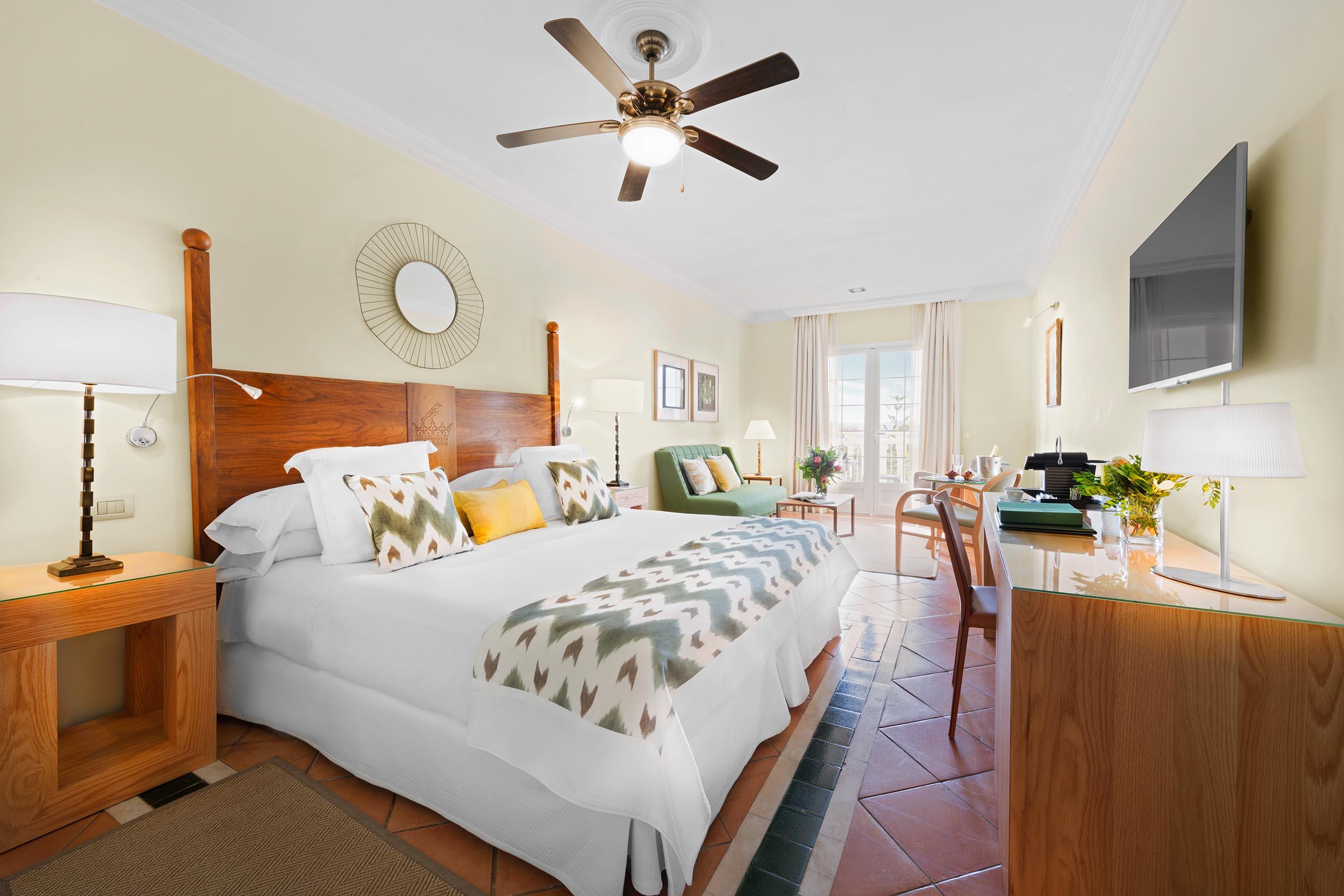 Standard, Double Bed, Sea View, Balcony or Terrace