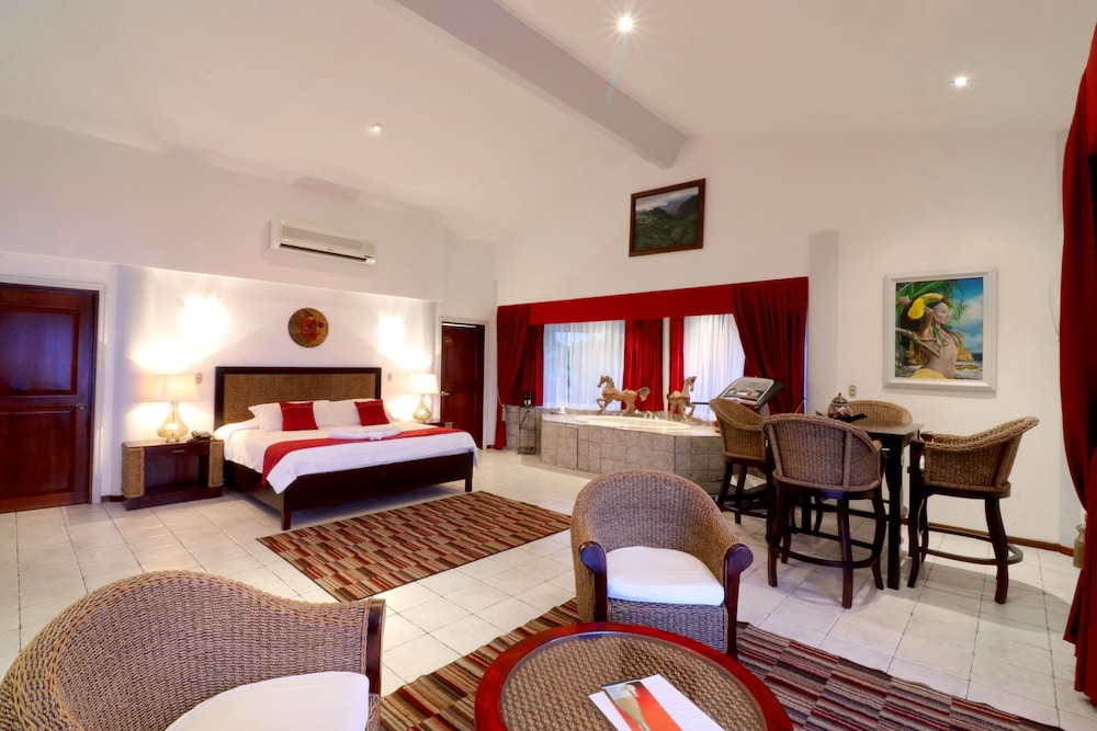 Layan Hotel & Spa 25/37