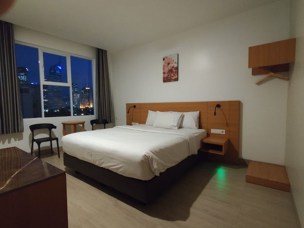 Grand Thamrin Hotel 14/35