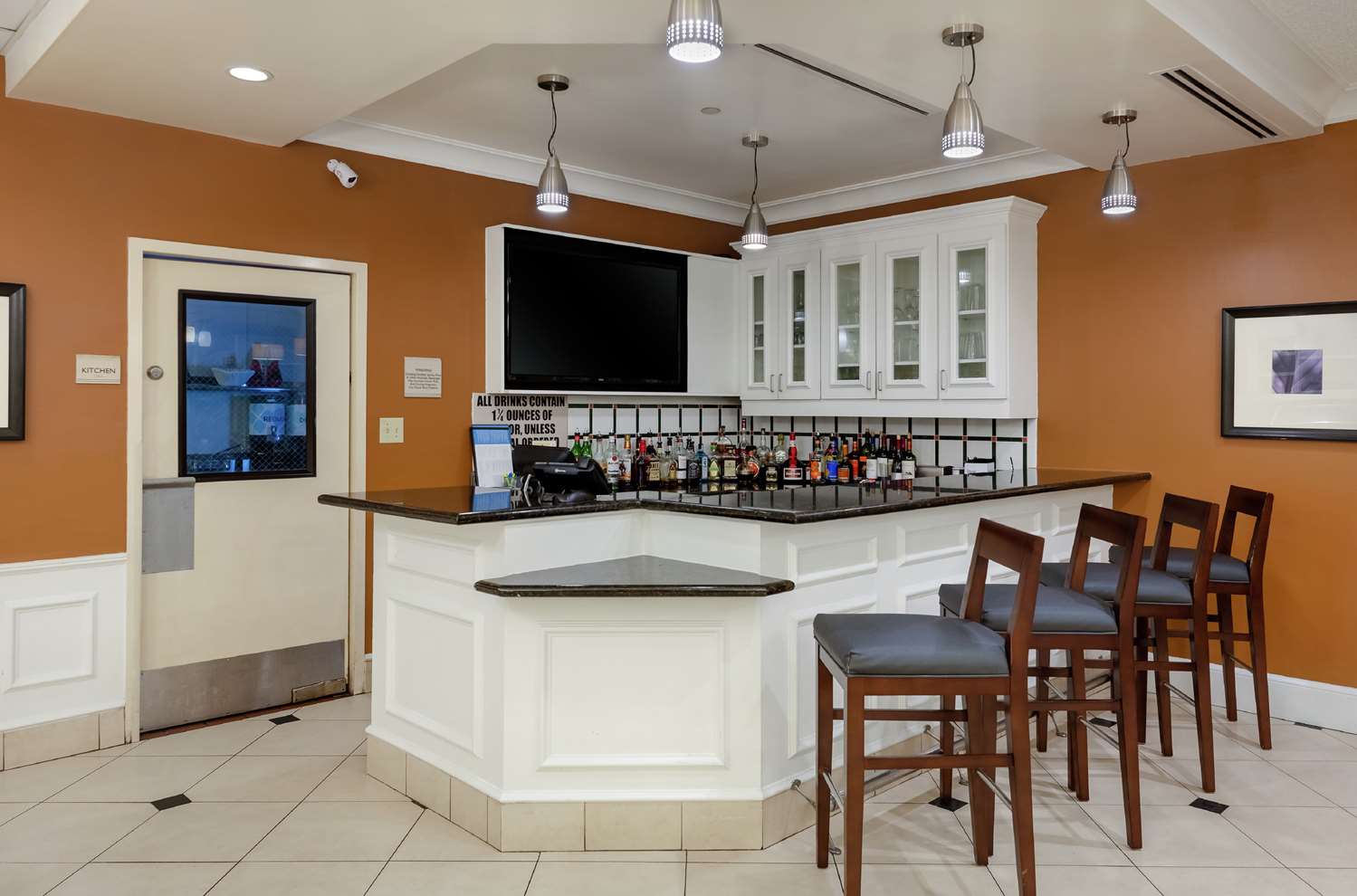 Hilton Garden Inn West I 65 Airport Blvd 22/30