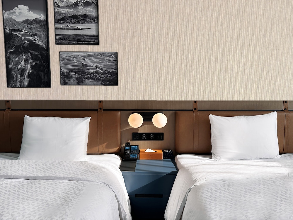 Four Points by Sheraton Urumqi 12/43