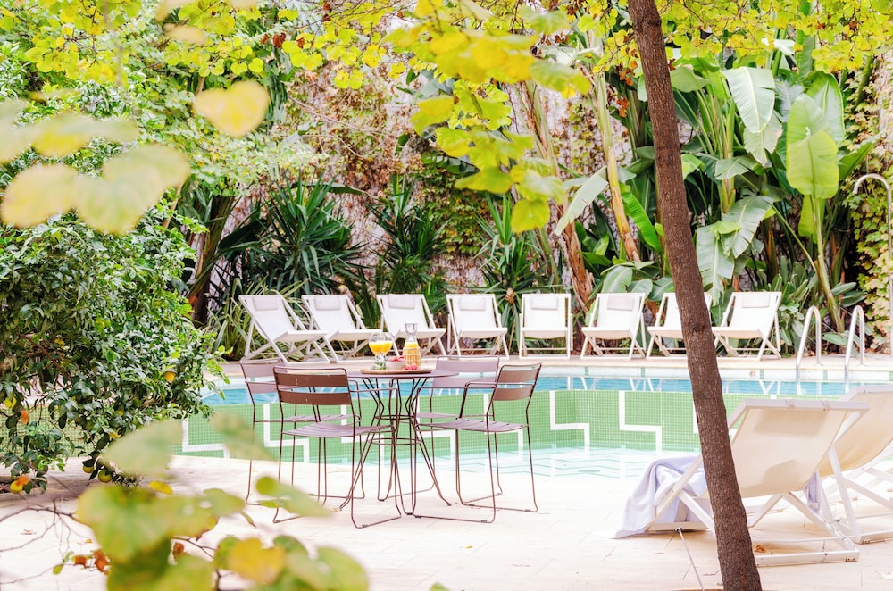 Aspasios Garden Apartments 34/46