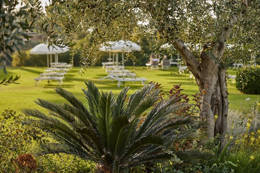 Park Hotel Casimiro Village 65/71