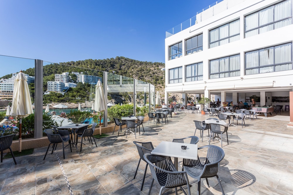 Palladium Hotel Cala Llonga - Adults Only 72/79