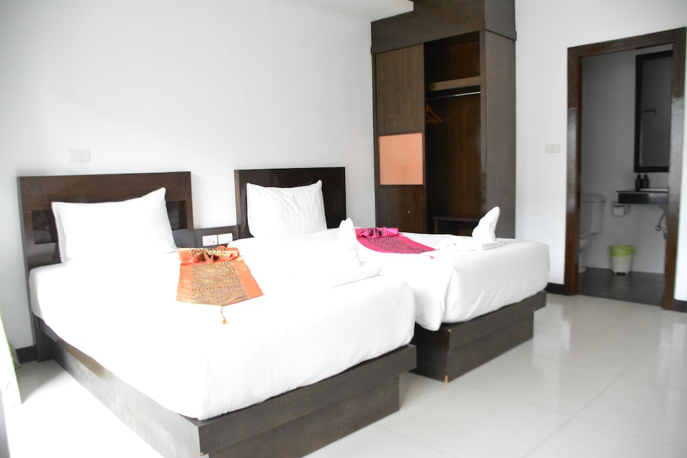Zephyr Grand Hotel 26/63