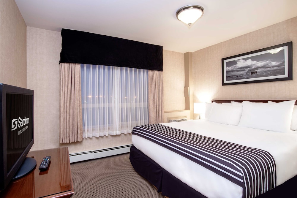 Sandman Hotel & Suites Regina 11/47