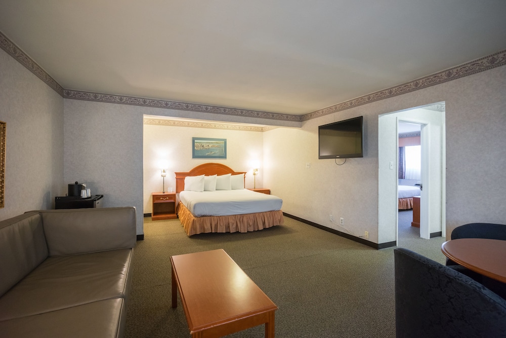 Nob Hill Motor Inn 31/40
