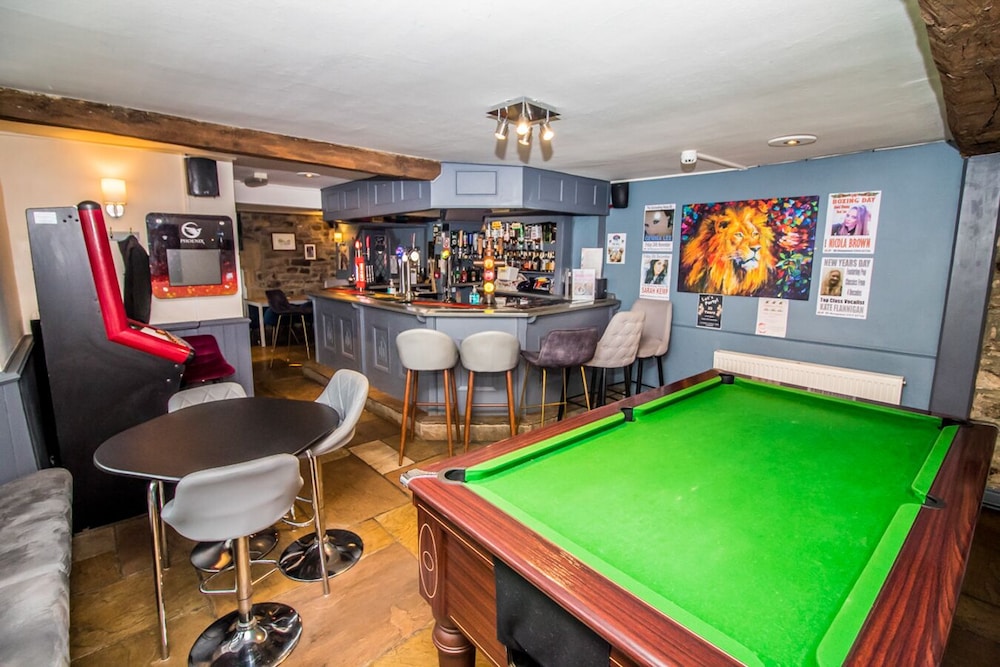 The Saxon Inn 32/50
