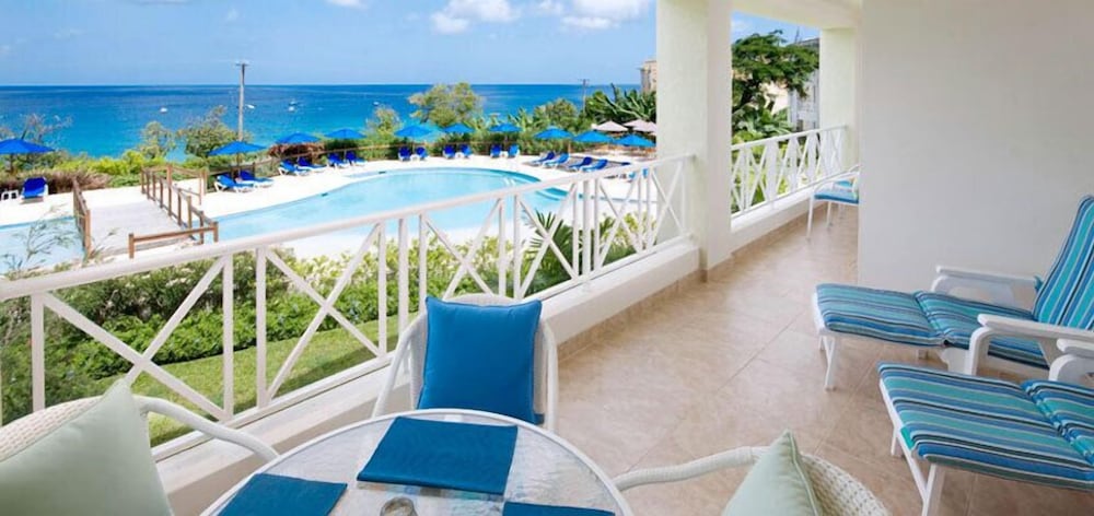 Beach View Hotel 30/50
