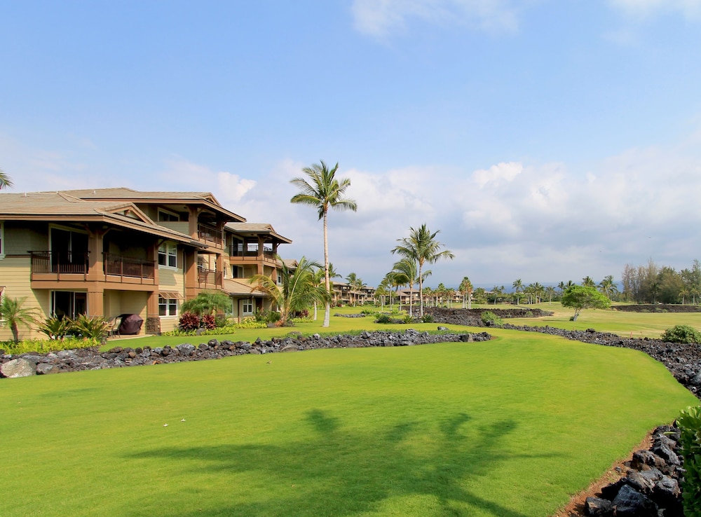 Castle Halii Kai At Waikoloa 48/50