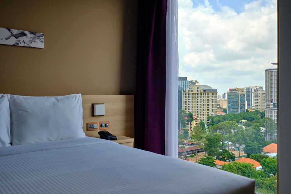 Sotetsu Grand Fresa Saigon 14/49