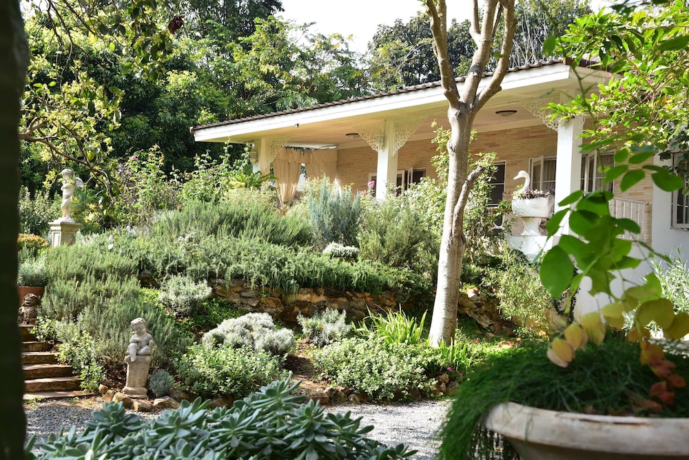 Rosemary House 44/50
