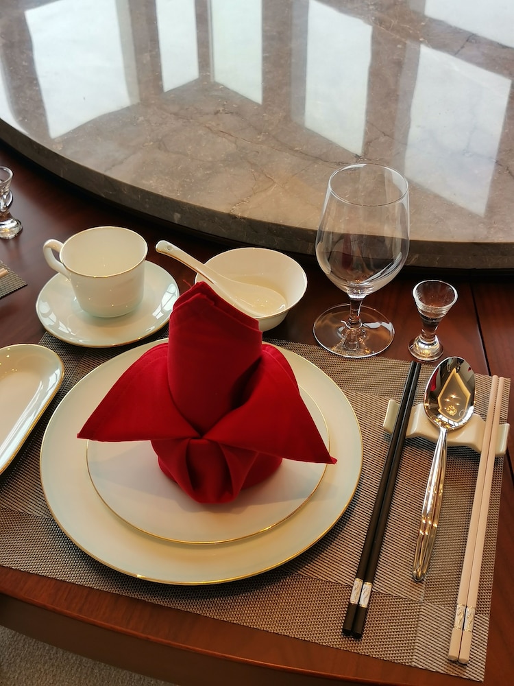 LN Dongfang Hotel Pazhou 47/60