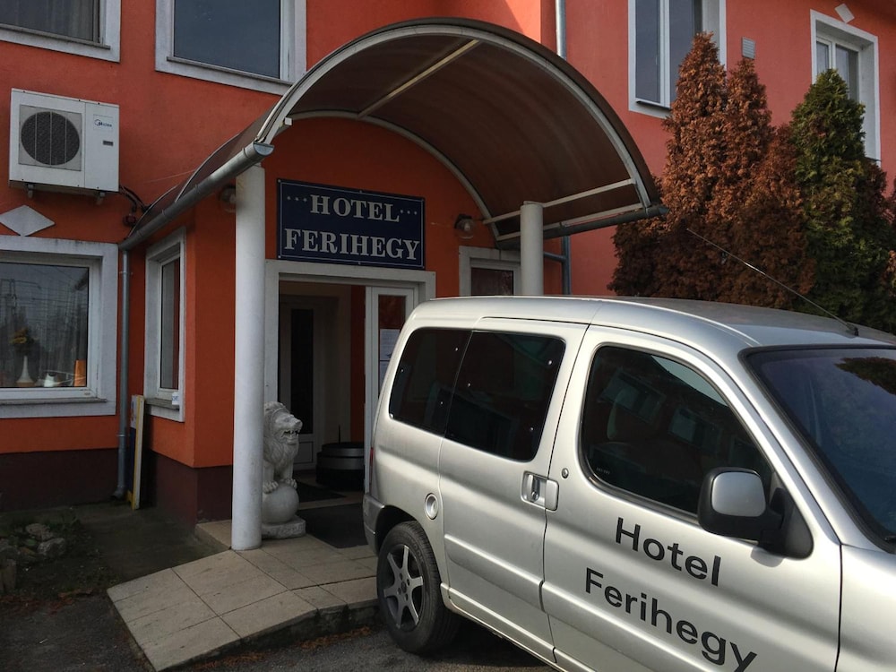 Hotel Ferihegy 5/30