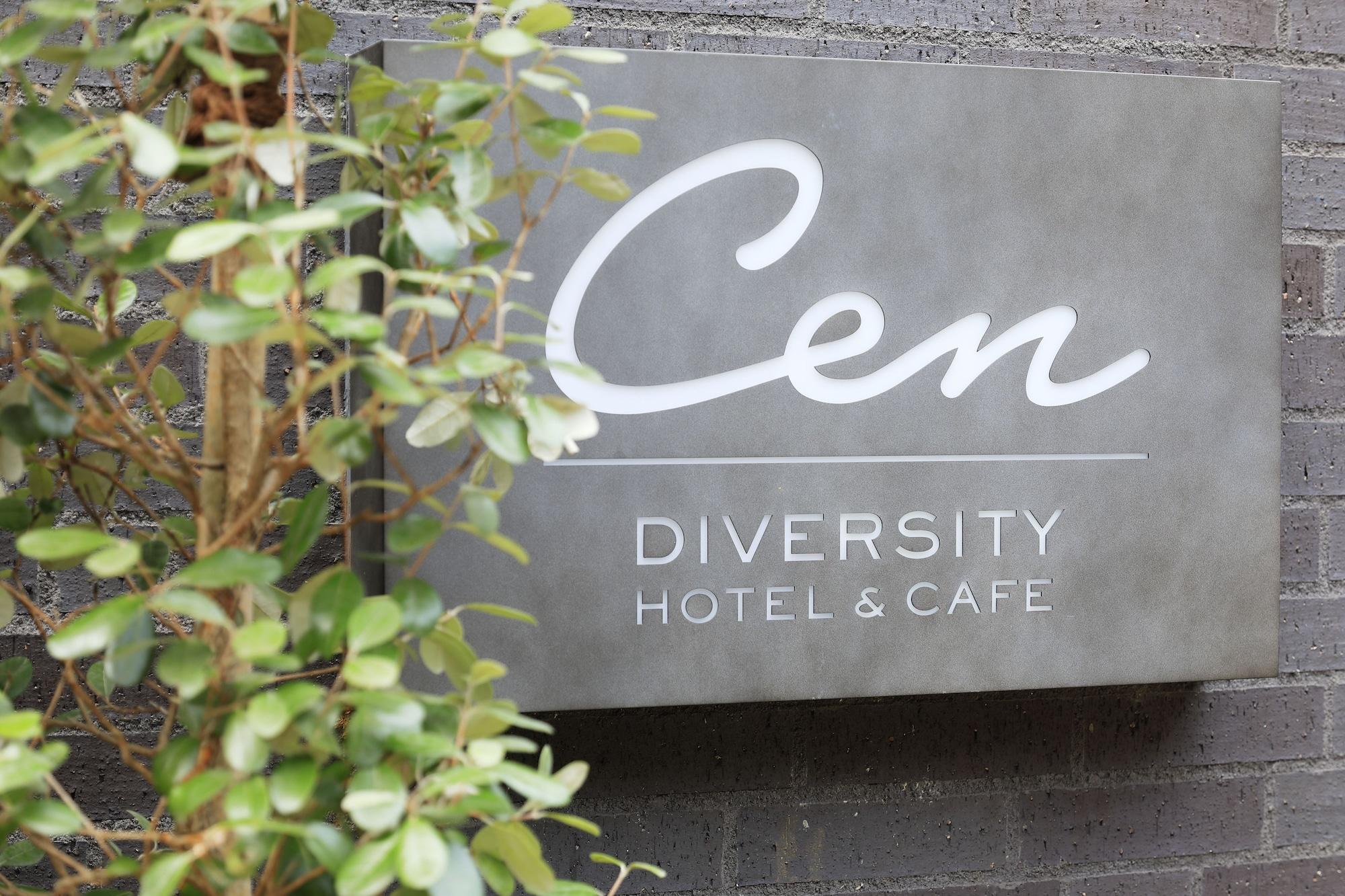 Cen Diversity Hotel Cafe 8/37