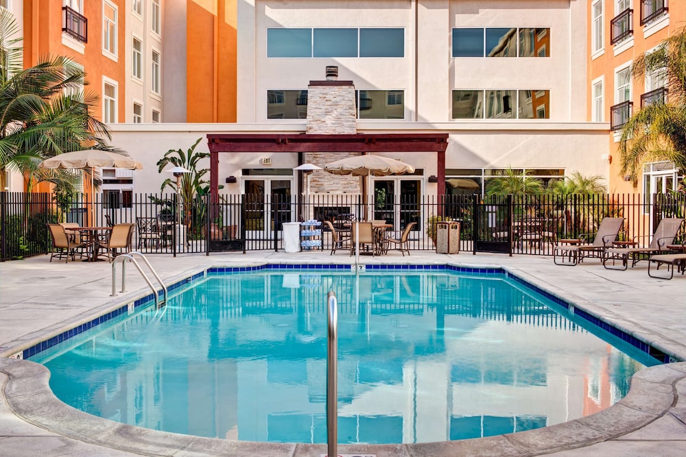 Embassy Suites Valencia
