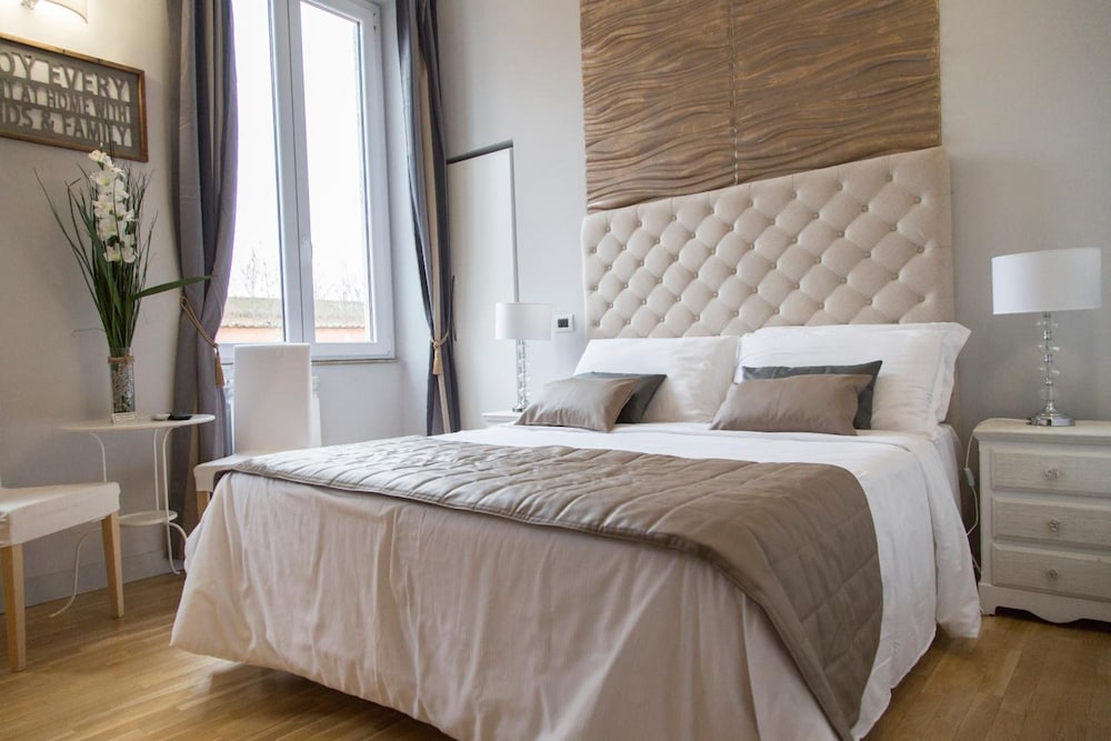 504 CORSO SUITES 19/76