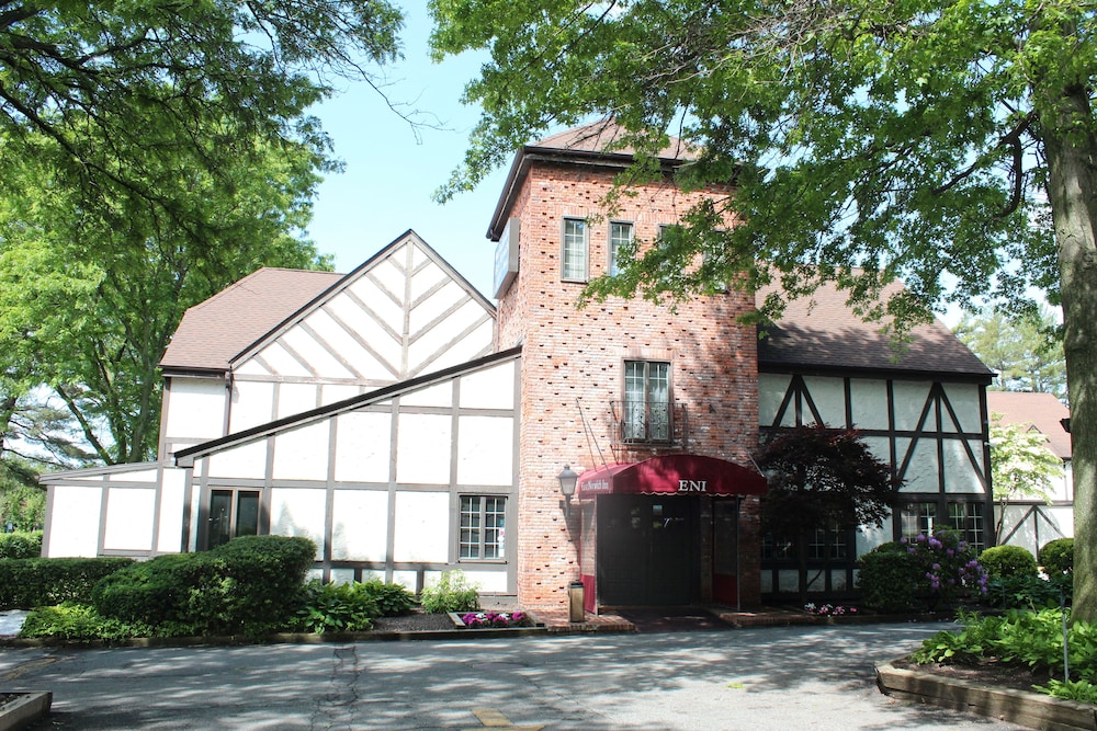 East Norwich Inn-Oyster Bay, Long Island, NY 4/54