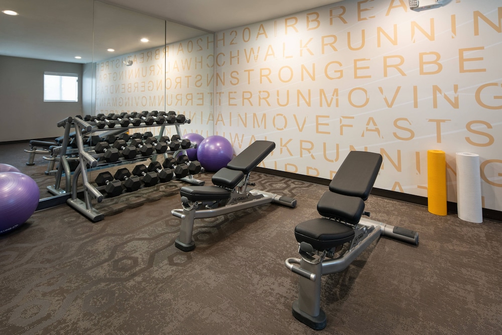 Residence Inn Anaheim Placentia Fullerton 23/50