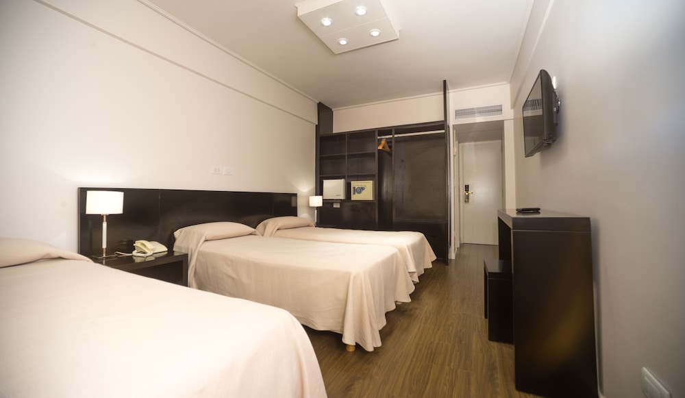 Hotel Versailles 23/39
