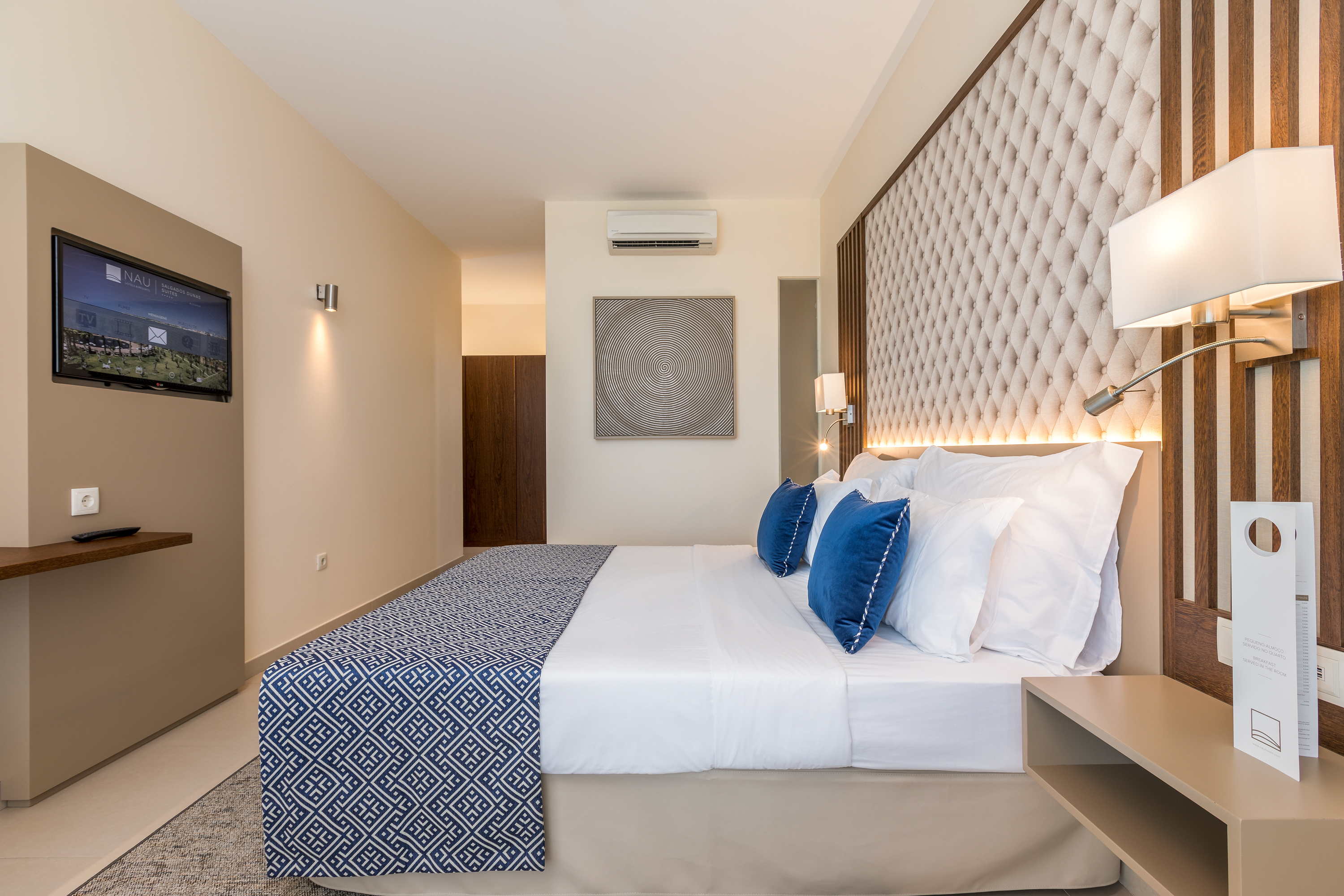 Deluxe King Pool View, The Westin Salgados Beach Resort, Algarve 6/10