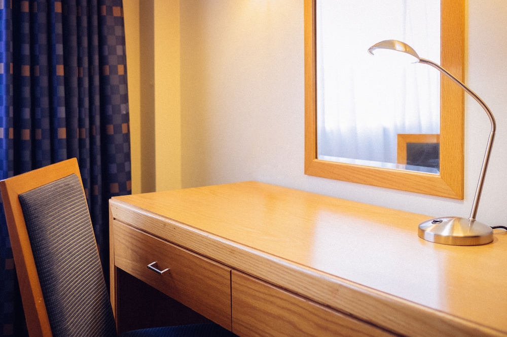 Holiday Inn Southampton-Eastleigh M3, jct13 37/72