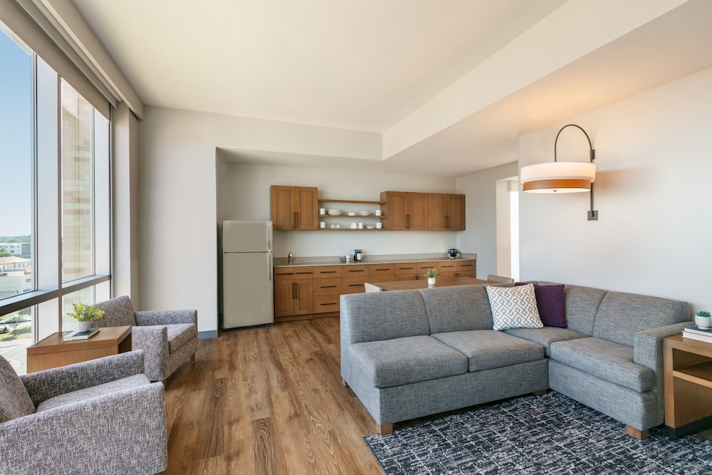 Hyatt Place Fort Worth/TCU 22/50